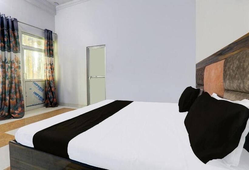 호텔 O Shivatri Reshort