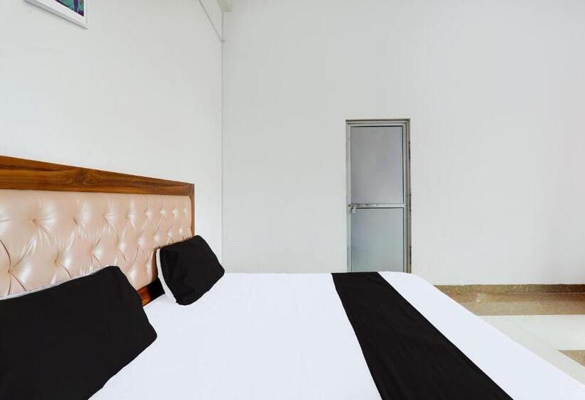 호텔 O Shivatri Reshort