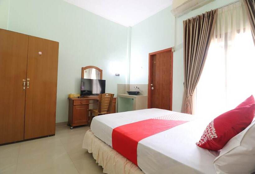 호텔 Oyo 92561 Excellent Kost