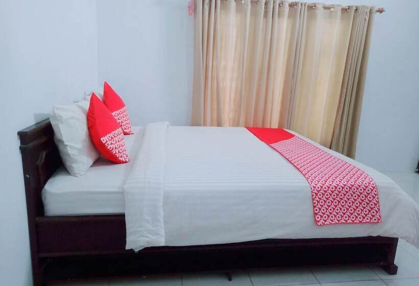 호텔 Oyo 92561 Excellent Kost