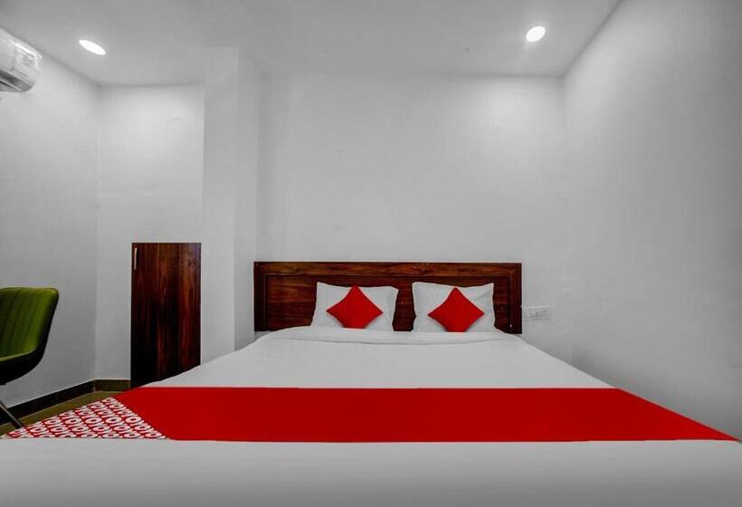 ホテル Oyo Flagship 81293  As Residency