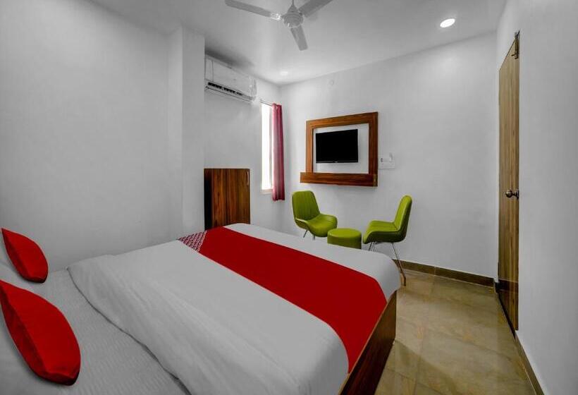 ホテル Oyo Flagship 81293  As Residency