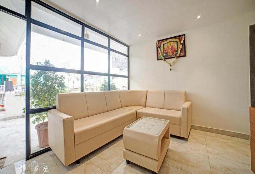 Отель Swagath Residency