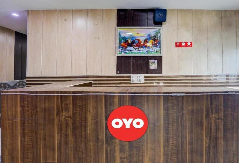 Отель Oyo Flagship 81296 Sh