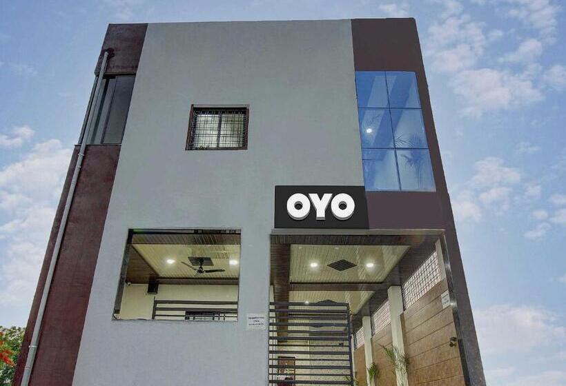 Hotel Oyo Flagship 81306  Galaxy