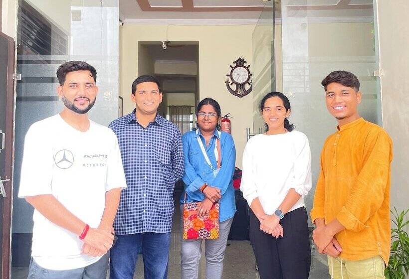 Sia Taj Hotel I Nearest Taj Mahal I Agra I Couple Friendly