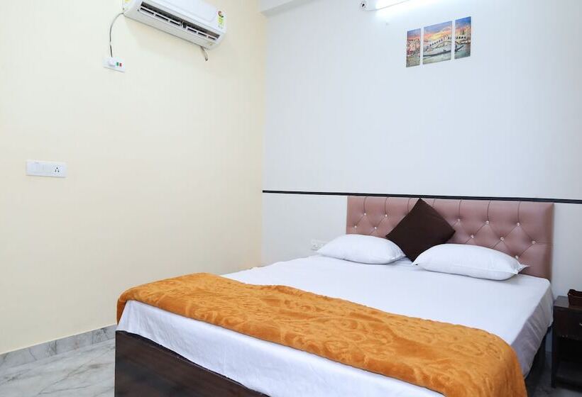 Sia Taj Hotel I Nearest Taj Mahal I Agra I Couple Friendly