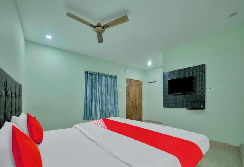 هتل Spot On Sri Datta Grand Inn