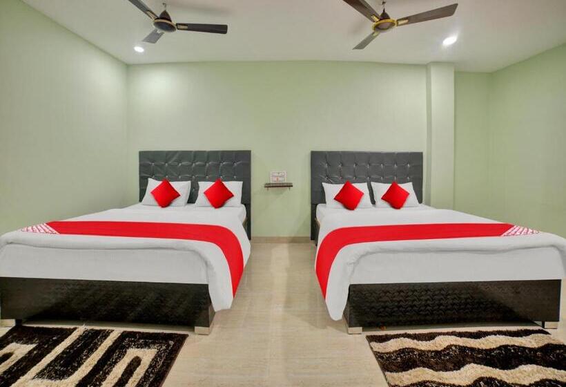 هتل Spot On Sri Datta Grand Inn