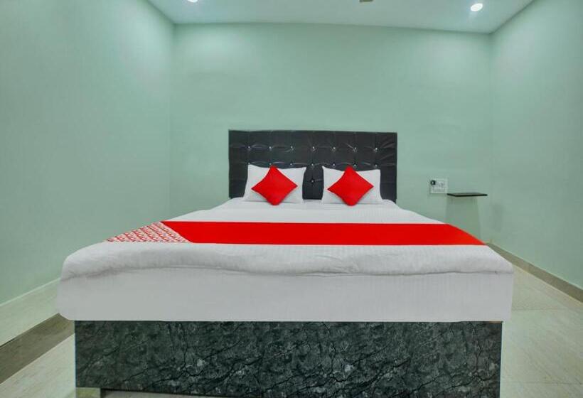 هتل Spot On Sri Datta Grand Inn