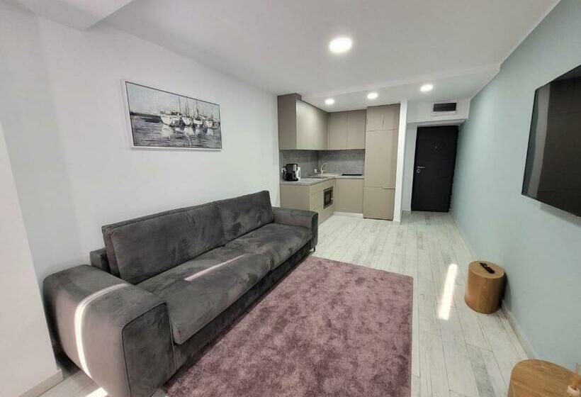 Olimp Sea View Apartments Etajul 10