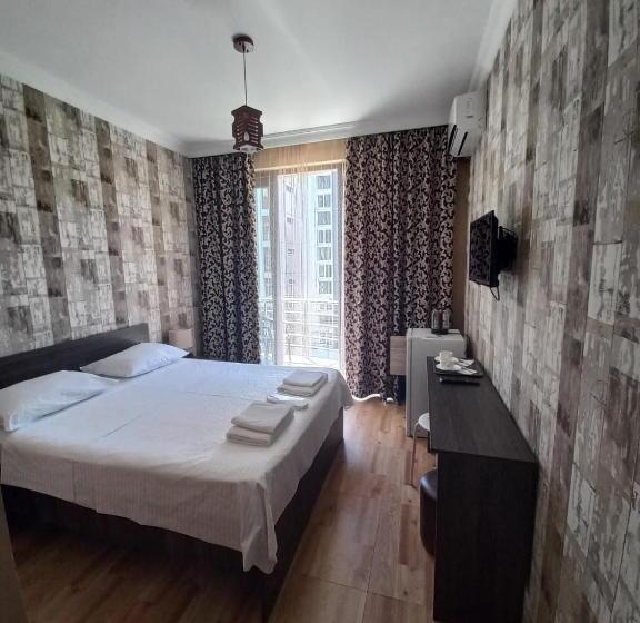 پانسیون Astra