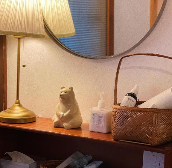 膳宿费 Small Hotel Tonari