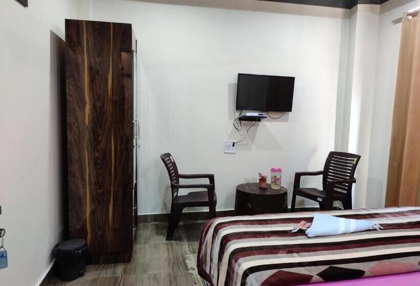 膳宿费 La Montana