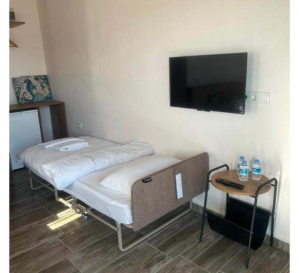 بنسيون Mavriya