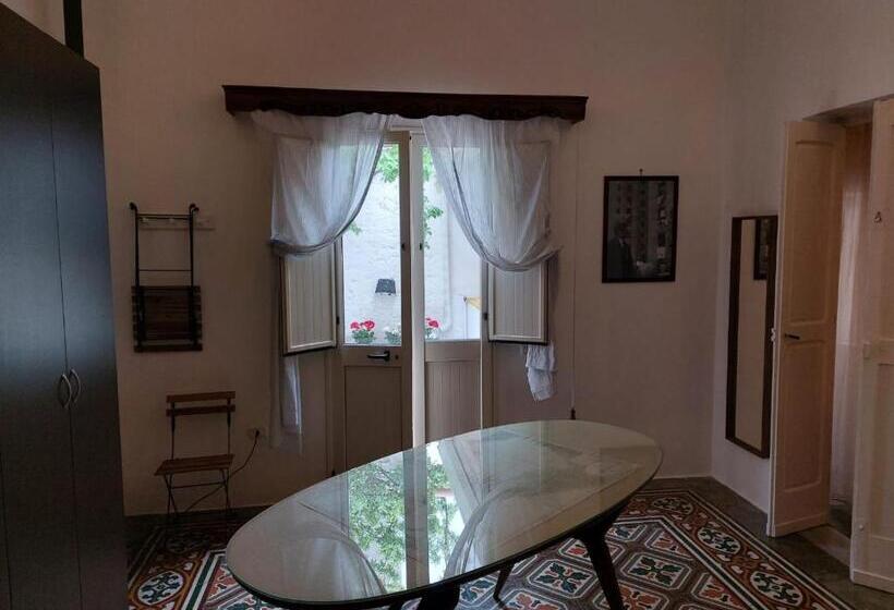 پانسیون Nunnu Pati Apartment