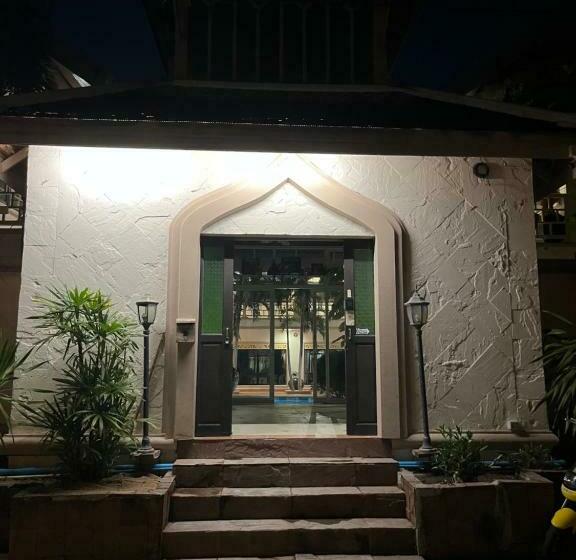 펜션 Poolvilla@tinee