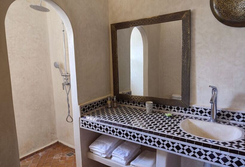 پانسیون Riad Bini Ddik