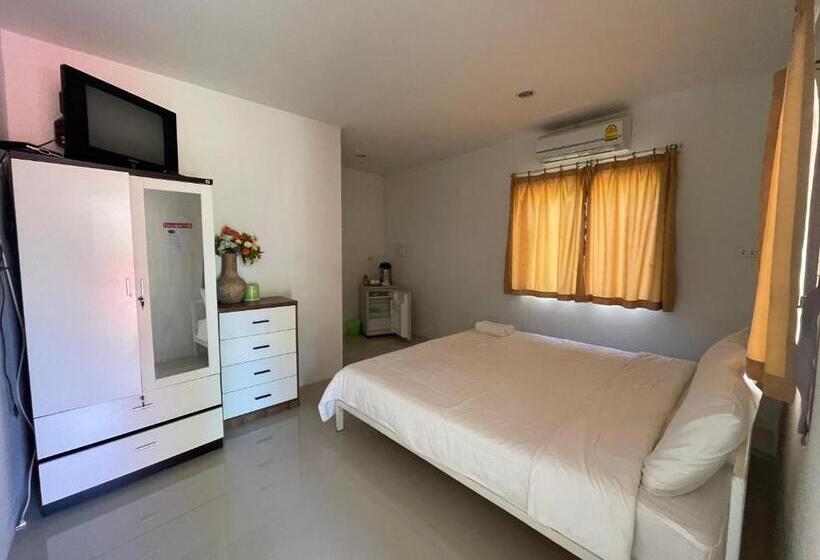 استراحتگاه บ้านระการีสอร์ต