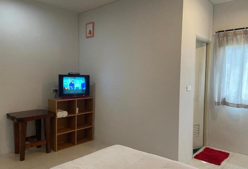 Курорт บ้านระการีสอร์ต