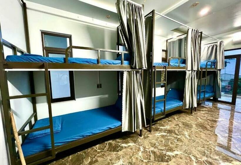 Lucky House Villa & Hostel