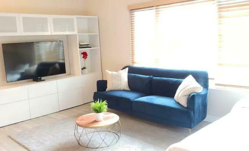 住宿加早餐  Bright And Modern Room With City Views