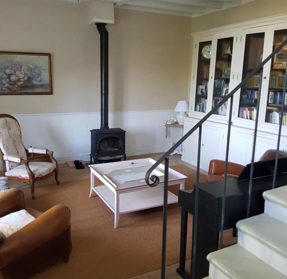 مبيت وإفطار Les Fonts De Baix