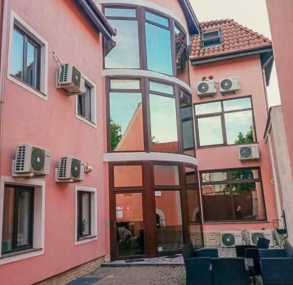 Central Hostel Partener