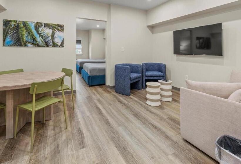 בית מלון כפרי Seaport Suites