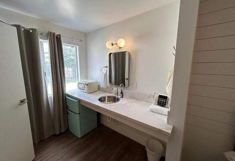 فندق Sierra Motor Lodge   A Sierra Blue