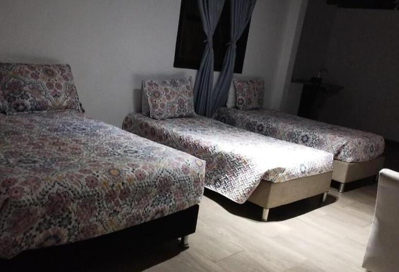 ペンション Alojamiento Rionegro