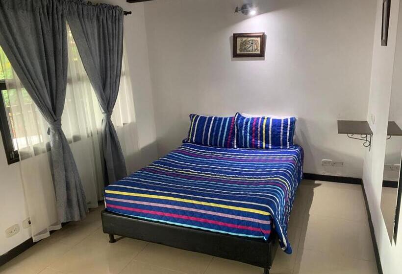 ペンション Alojamiento Rionegro