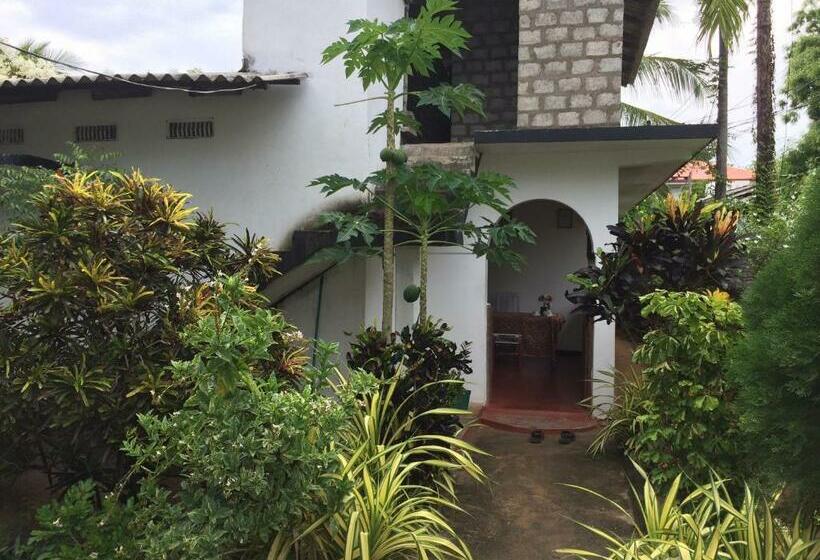 ペンション Ashok Guesthouse