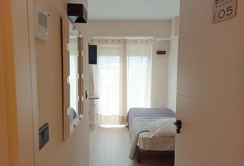 膳宿费 Bahia Rooms Cantabria 3000