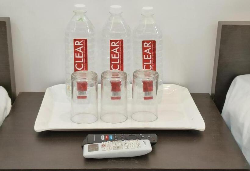 ペンション Ratna Hotel & Banquet