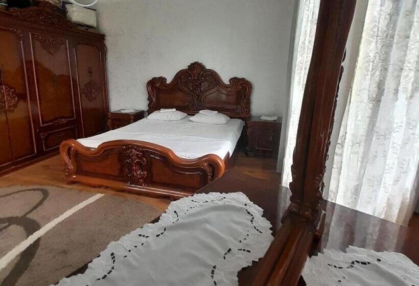 پانسیون Vila Chakvi