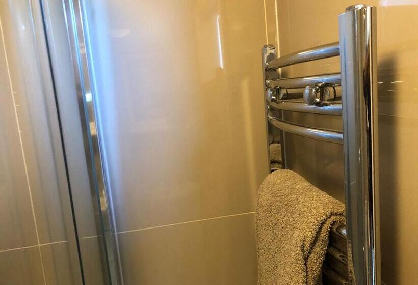 膳宿费 London X Dm Weekly X Monthly Discounts X W13