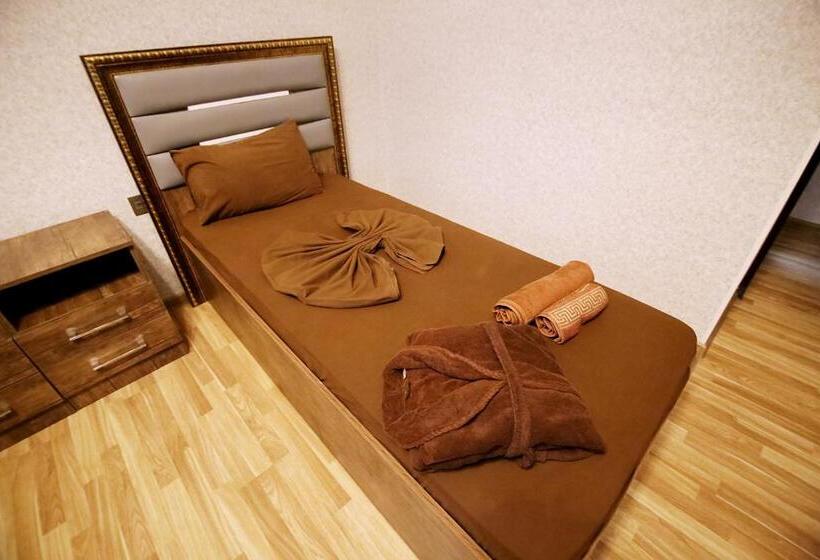 استراحتگاه Nur Naftalan