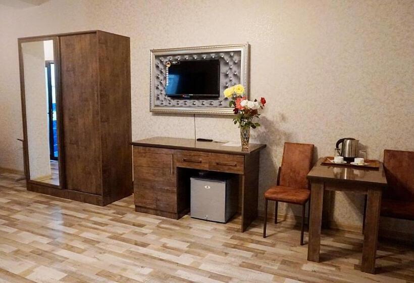 استراحتگاه Nur Naftalan