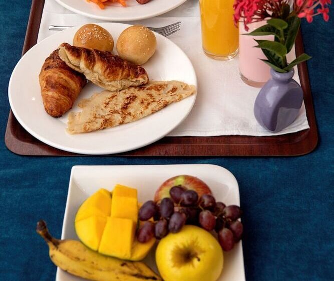 Alexander Palace Hotel Apartment