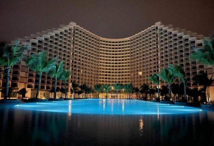 Hotel Arena Cam Ranh Beach Resort