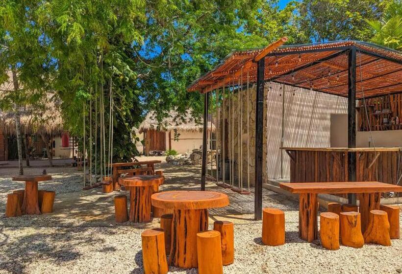 Xhule Hotel Boutique