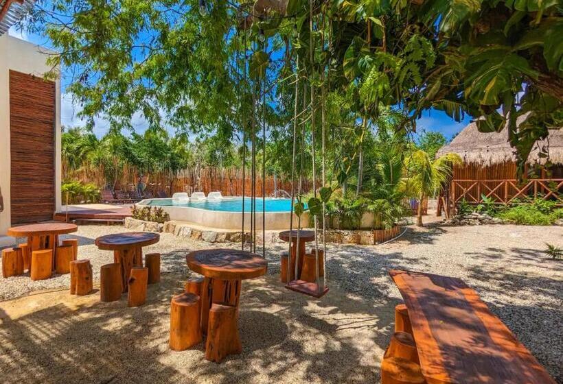 Xhule Hotel Boutique