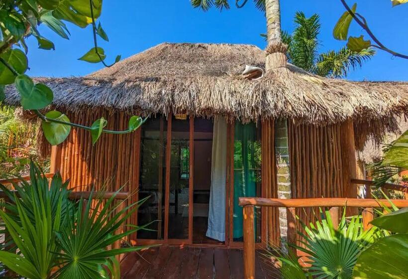 Xhule Hotel Boutique