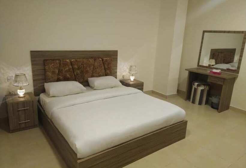 Rayan Hotel Suites