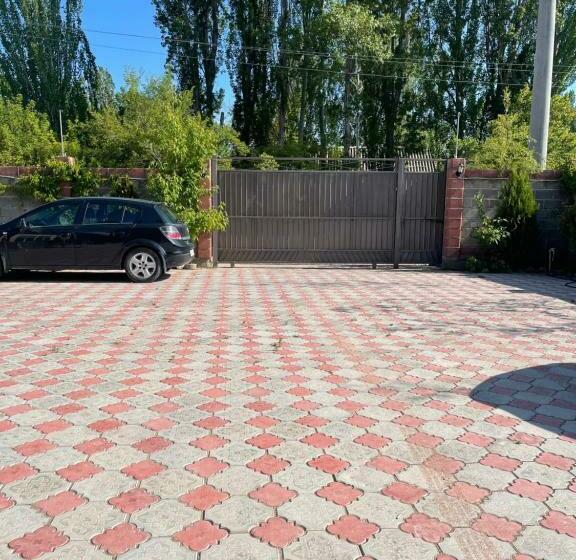 هاستل зарина гостевой дом