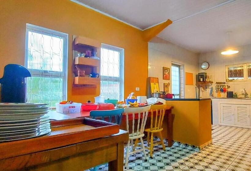 ユースホステル Rancho Acácia São Roque