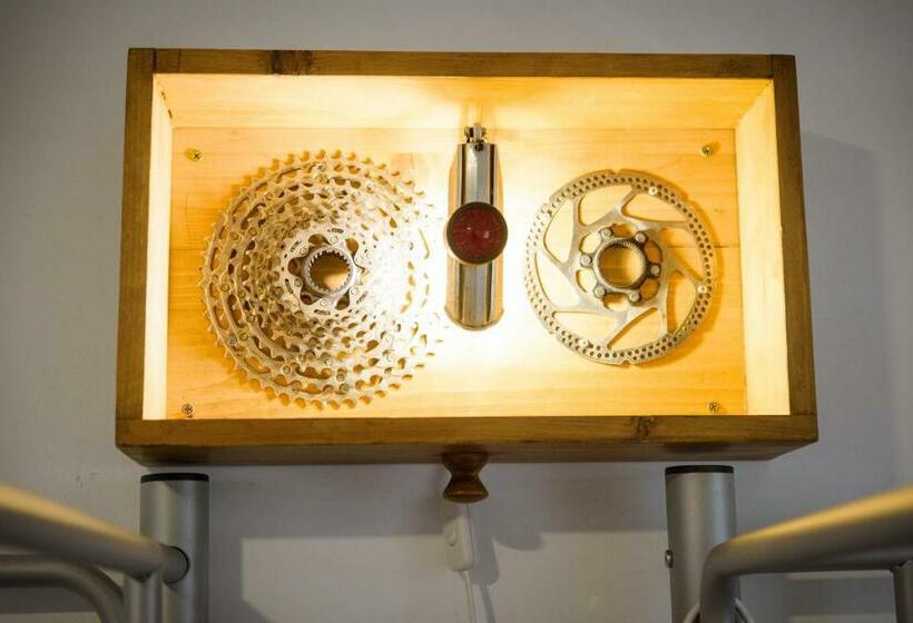 Общежитие Wheelinger Homestay