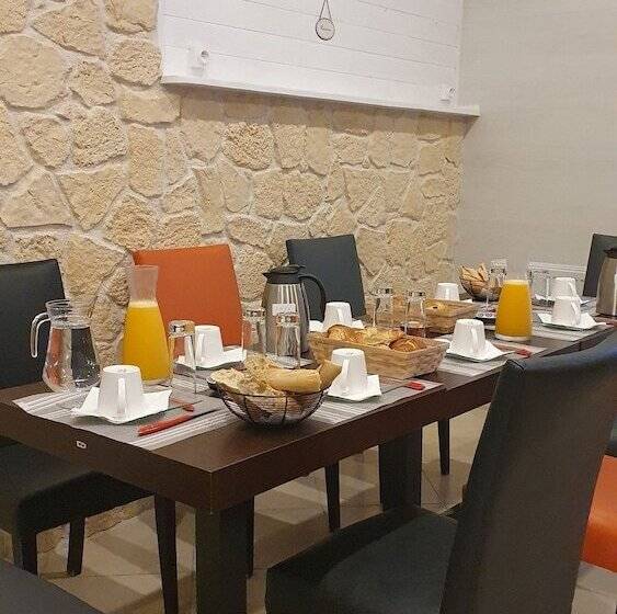 צימר Domaine De L Ourbise