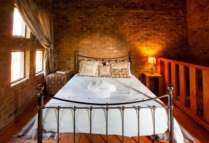 צימר Equeen Inn At Castle Da Angelo